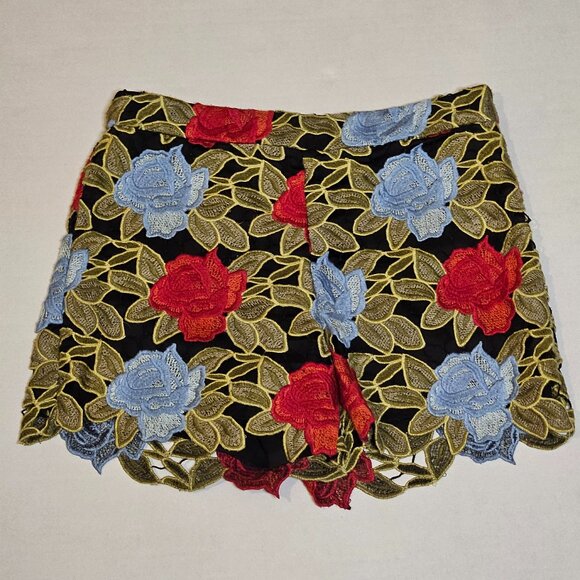 Alice + Olivia Amaris Embroidered Floral High Waist  Shorts Size 4 - Picture 1 of 6